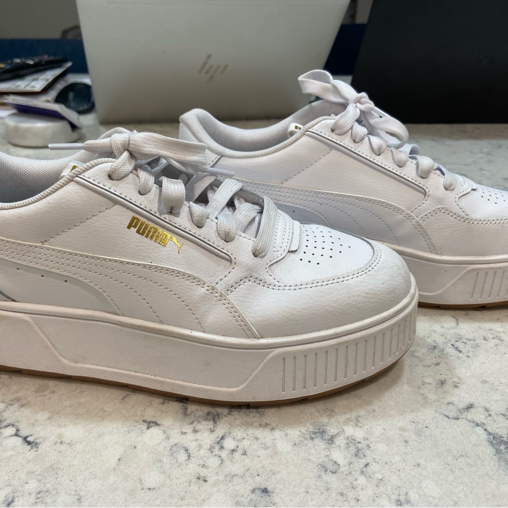 PUMA Women’s Platform White sneakers size 9